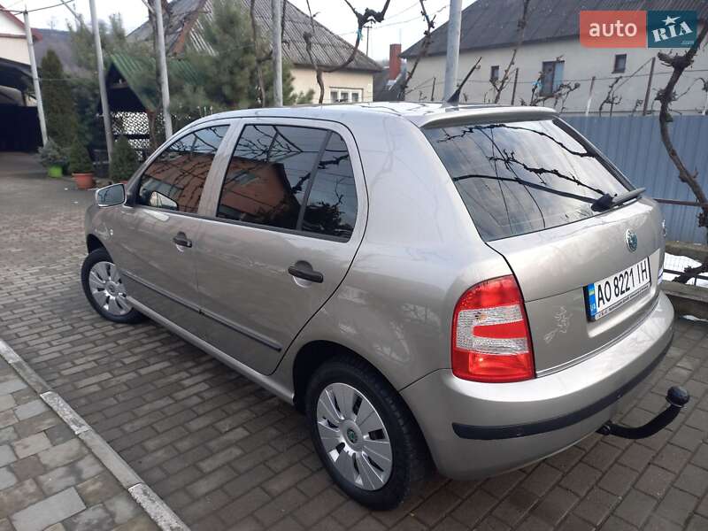 Хэтчбек Skoda Fabia 2006 в Мукачево