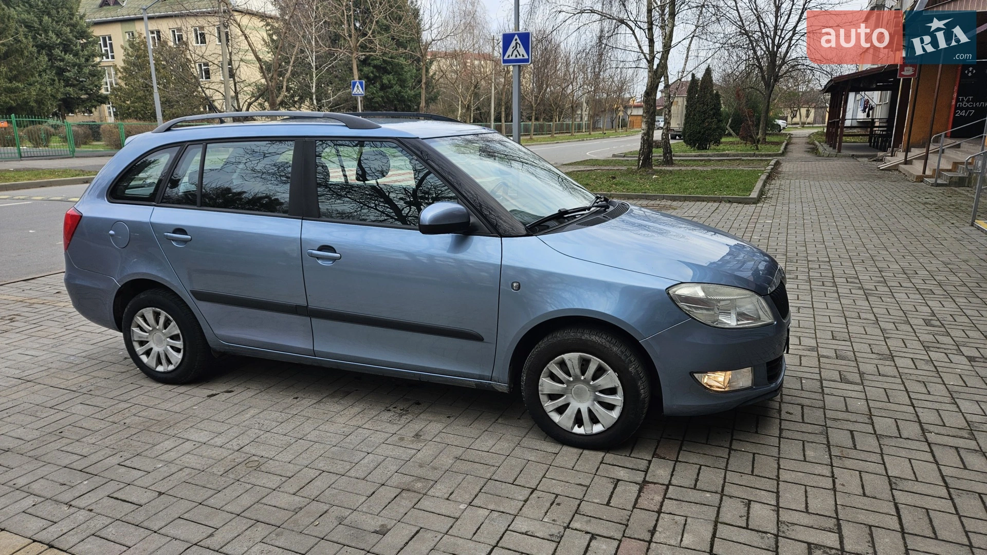 2010 Skoda Fabia - мініатюра 3
