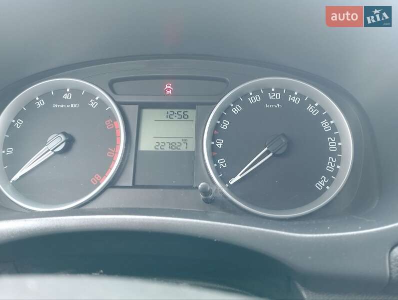 Универсал Skoda Fabia 2009 в Луцке