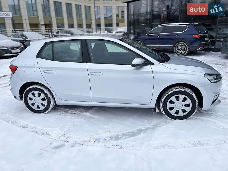 Хэтчбек Skoda Fabia 2024 в Киеве