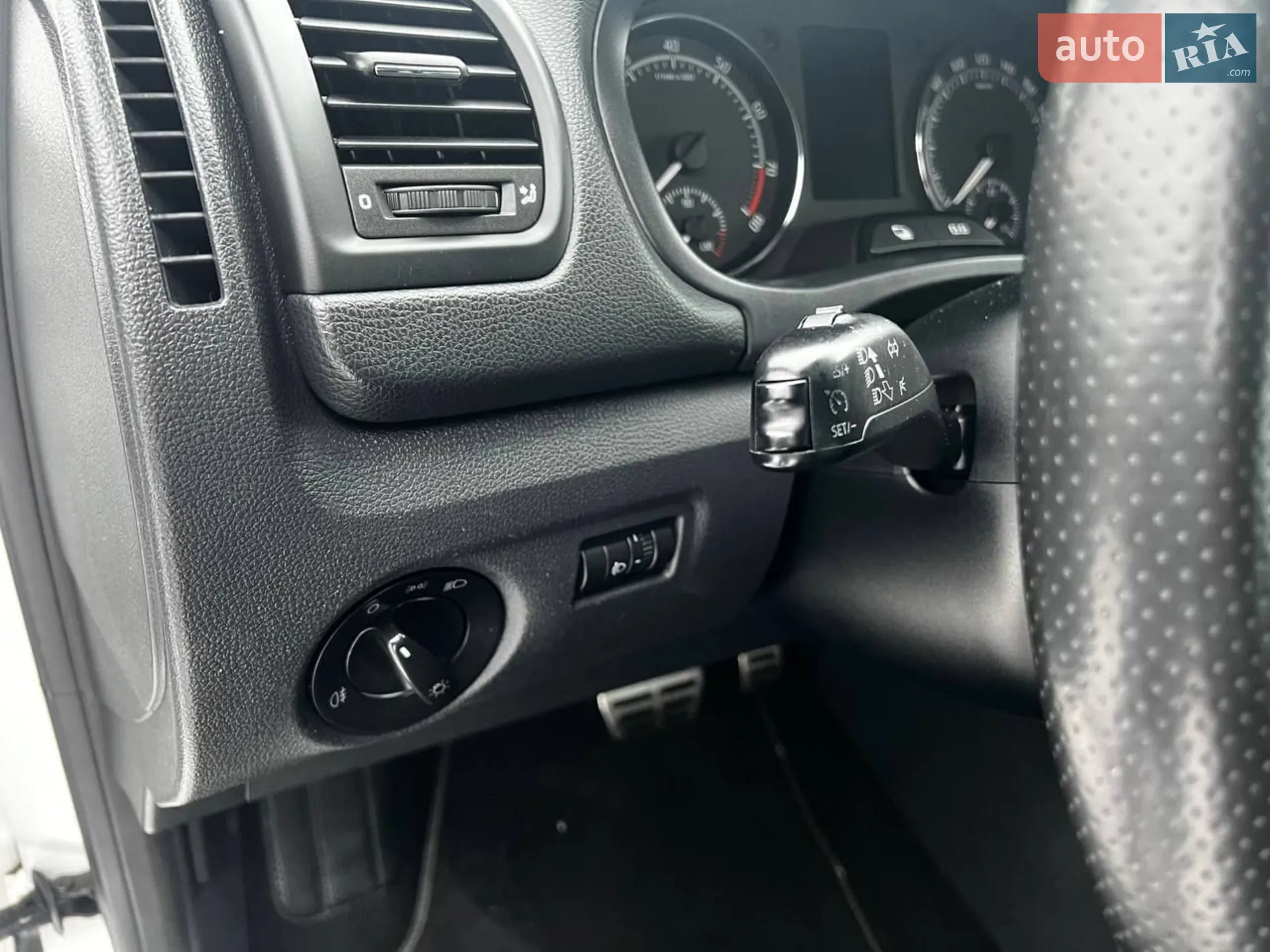 2011 Skoda Fabia - мініатюра 59