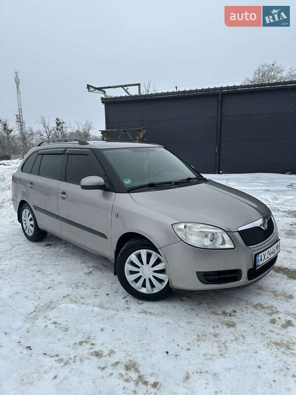 Универсал Skoda Fabia 2008 в Новой Водолаге фото 7 Универсал Skoda Fabia 2008 в Новой Водолаге