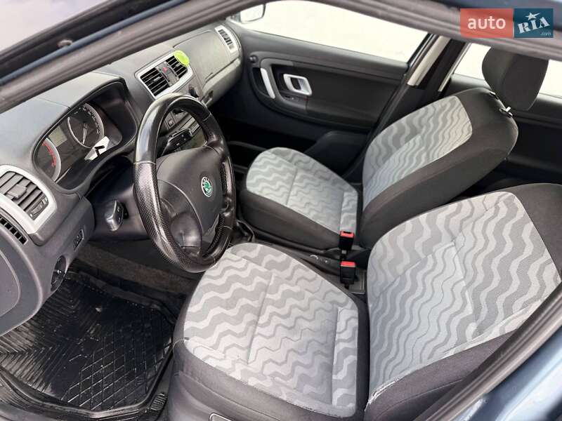 Универсал Skoda Fabia 2008 в Ровно фото 11 Универсал Skoda Fabia 2008 в Ровно