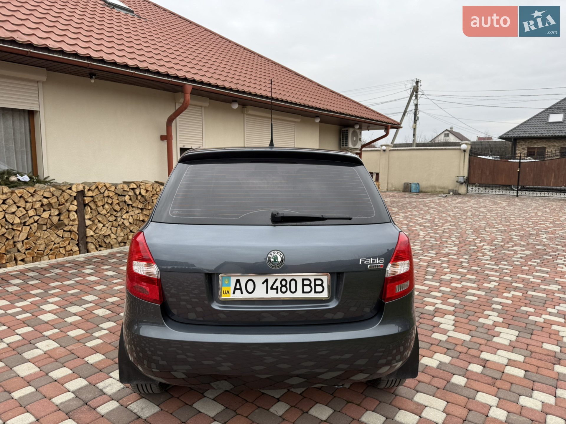 2010 Skoda Fabia - мініатюра 9