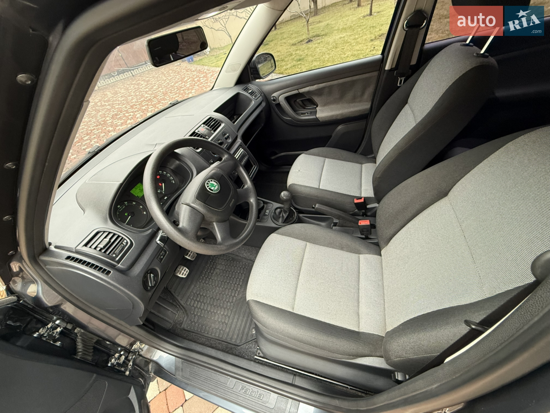 2010 Skoda Fabia - мініатюра 14