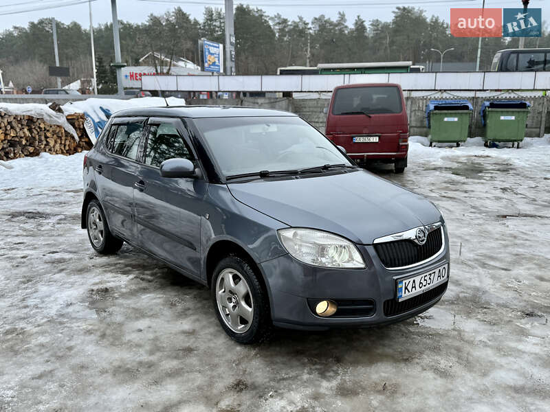 Хэтчбек Skoda Fabia 2007 в Киеве