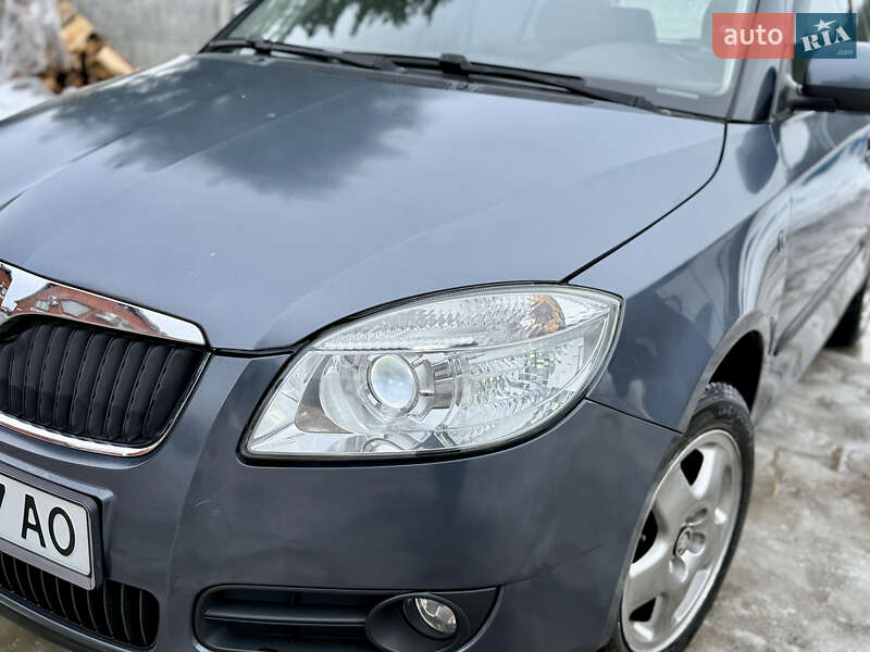 Хэтчбек Skoda Fabia 2007 в Киеве