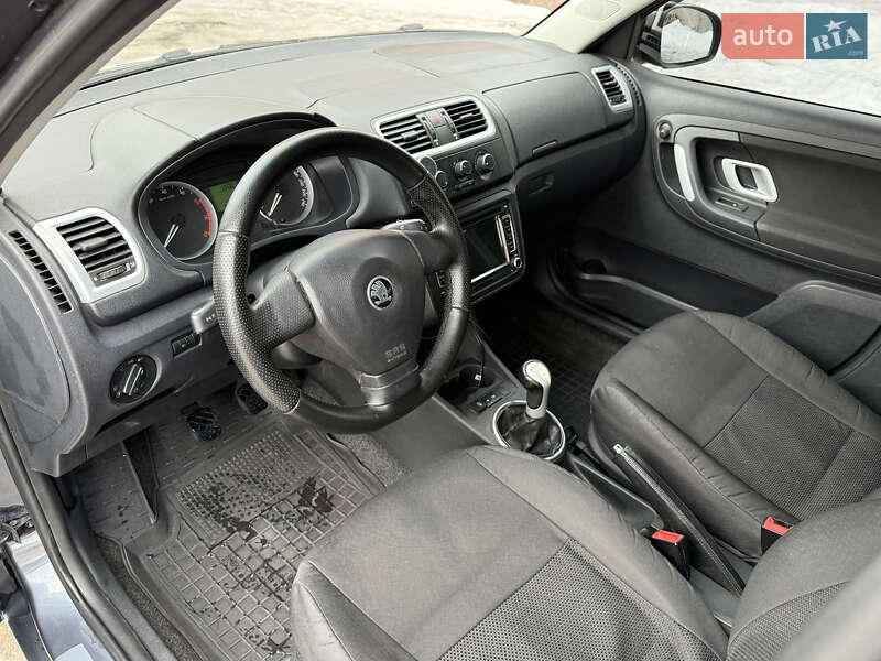 Хэтчбек Skoda Fabia 2007 в Киеве