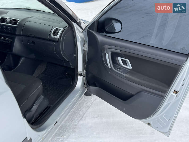 Хэтчбек Skoda Fabia 2007 в Хмельницком