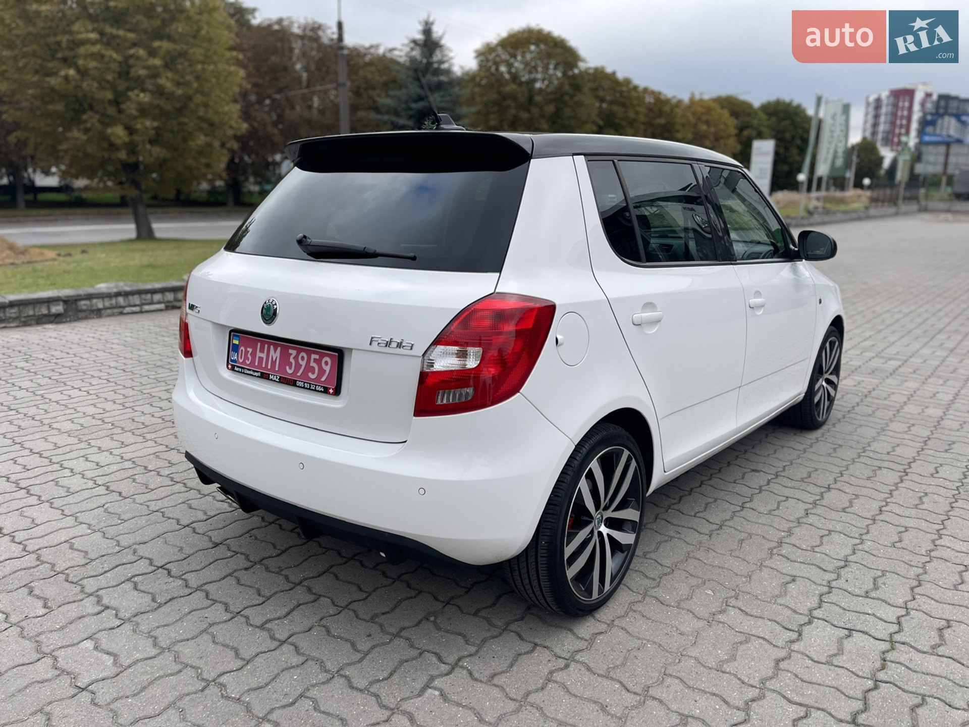 2012 Skoda Fabia - мініатюра 3