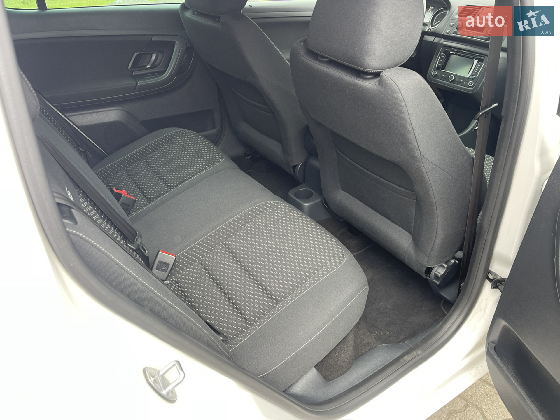 2012 Skoda Fabia - мініатюра 19