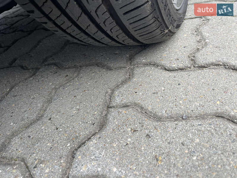 Хэтчбек Skoda Fabia 2012 в Луцке