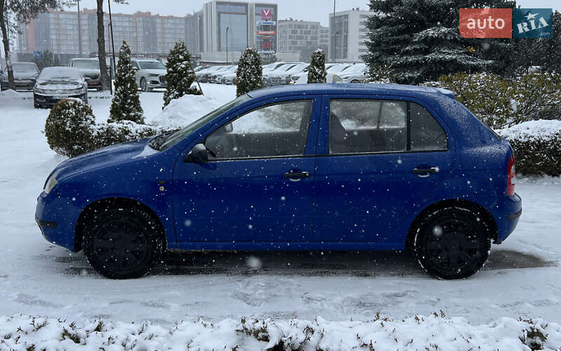 Хэтчбек Skoda Fabia 2002 в Львове