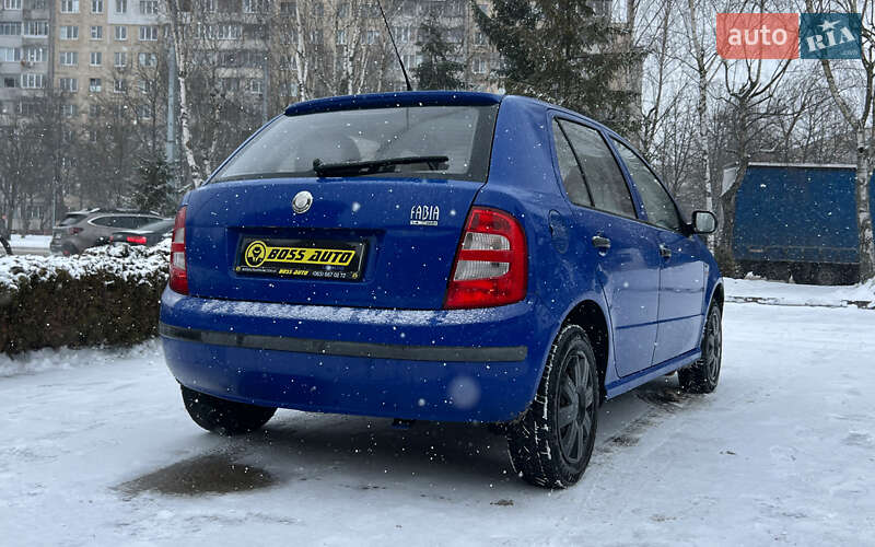 Хэтчбек Skoda Fabia 2002 в Львове