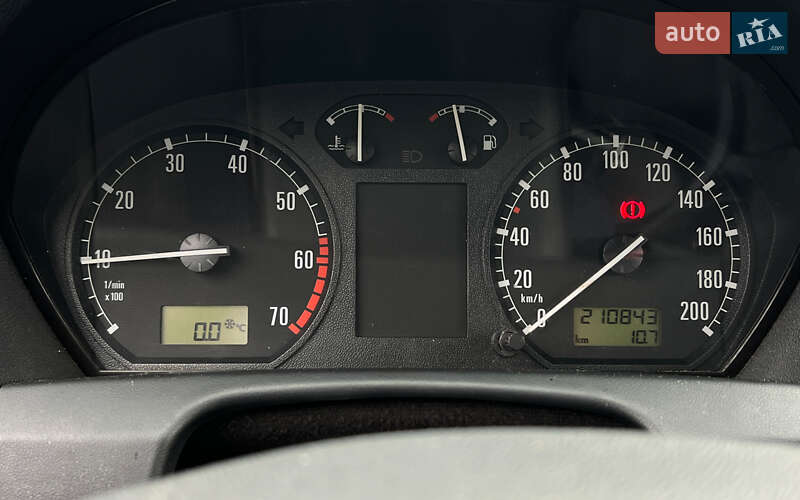 Хэтчбек Skoda Fabia 2002 в Львове