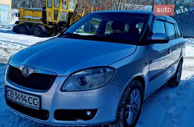 Універсал Skoda Fabia 2010 в Вишневому