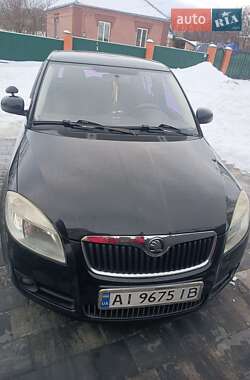 Хетчбек Skoda Fabia 2008 в Миронівці