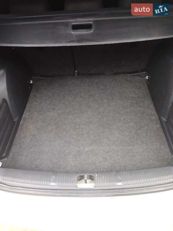 Хэтчбек Skoda Fabia 2010 в Ужгороде