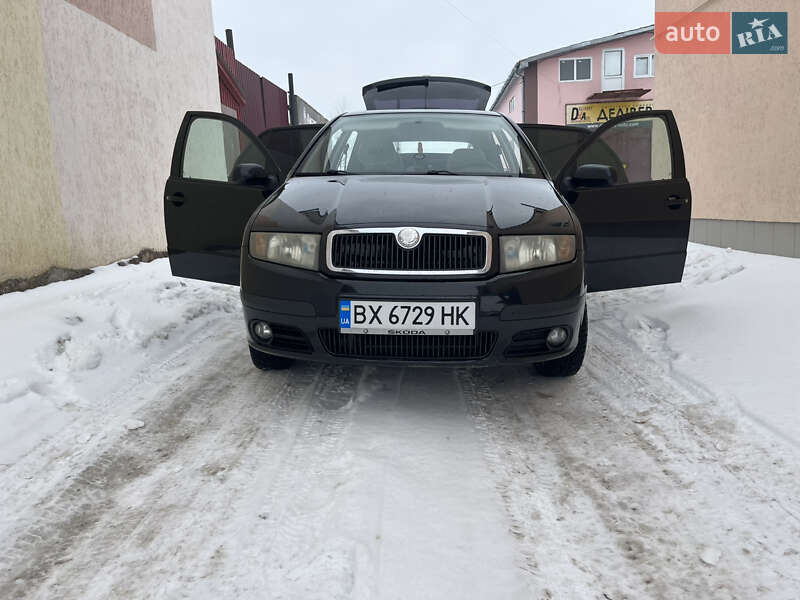 Хетчбек Skoda Fabia 2006 в Волочиську
