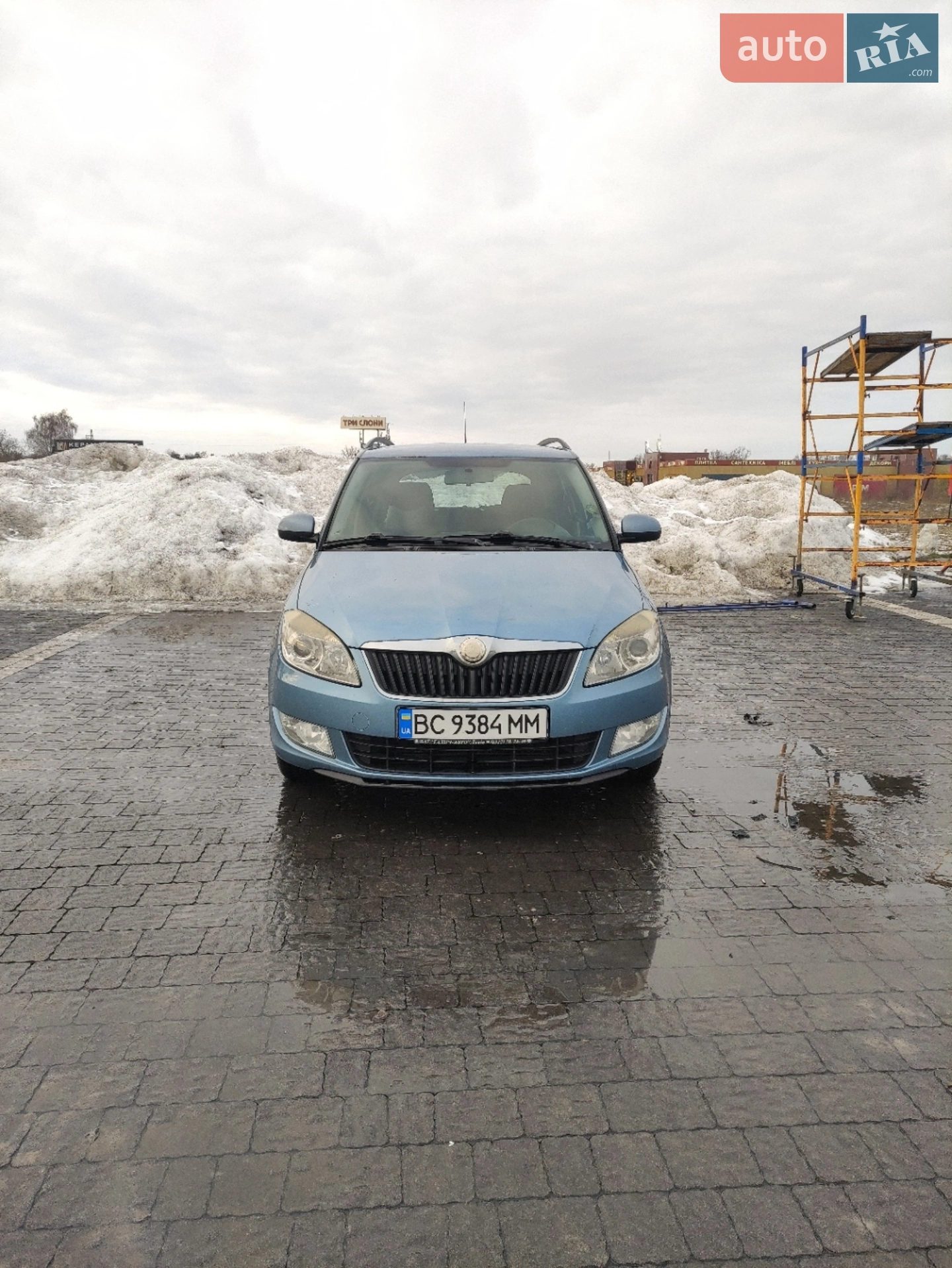 2010 Skoda Fabia - мініатюра 2