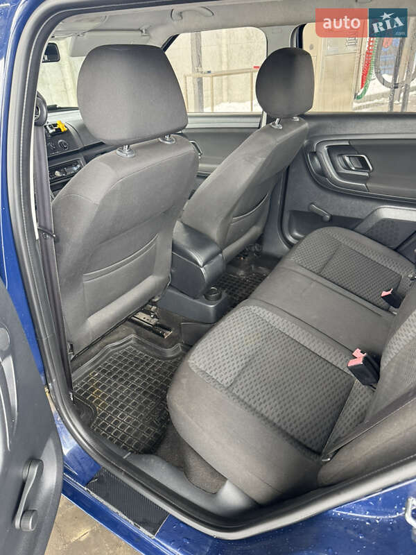 Хэтчбек Skoda Fabia 2012 в Лубнах