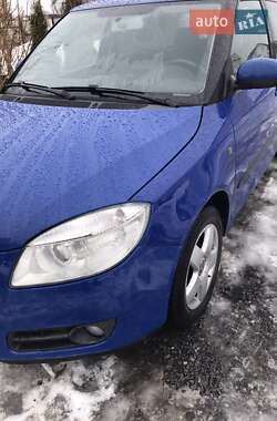 Хэтчбек Skoda Fabia 2007 в Староконстантинове