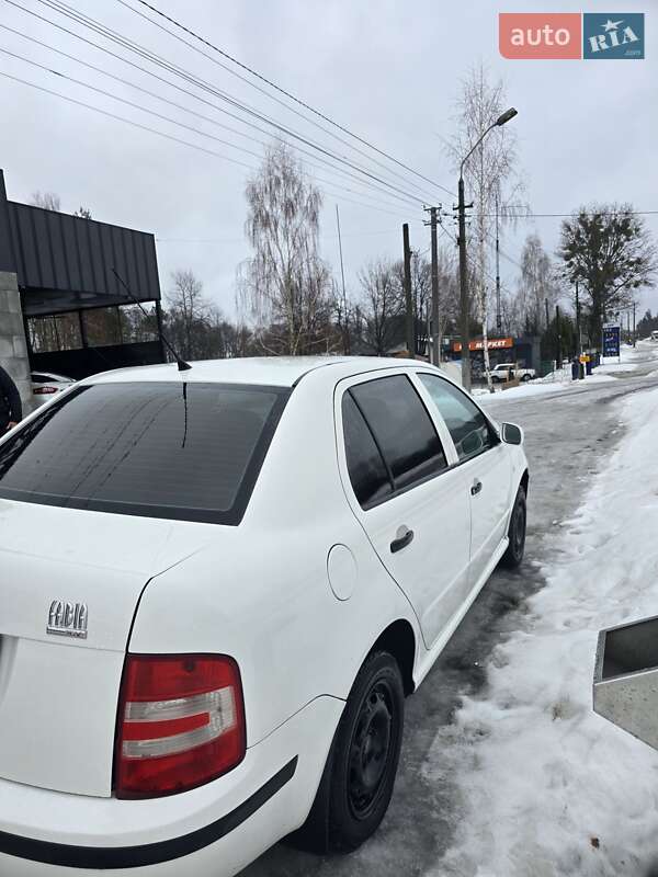 Хэтчбек Skoda Fabia 2008 в Олевске