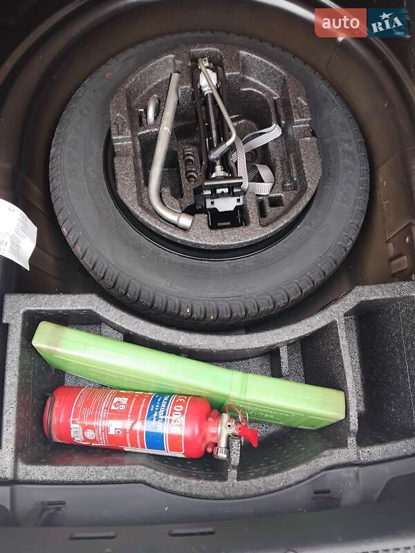 Універсал Skoda Fabia 2009 в Сумах