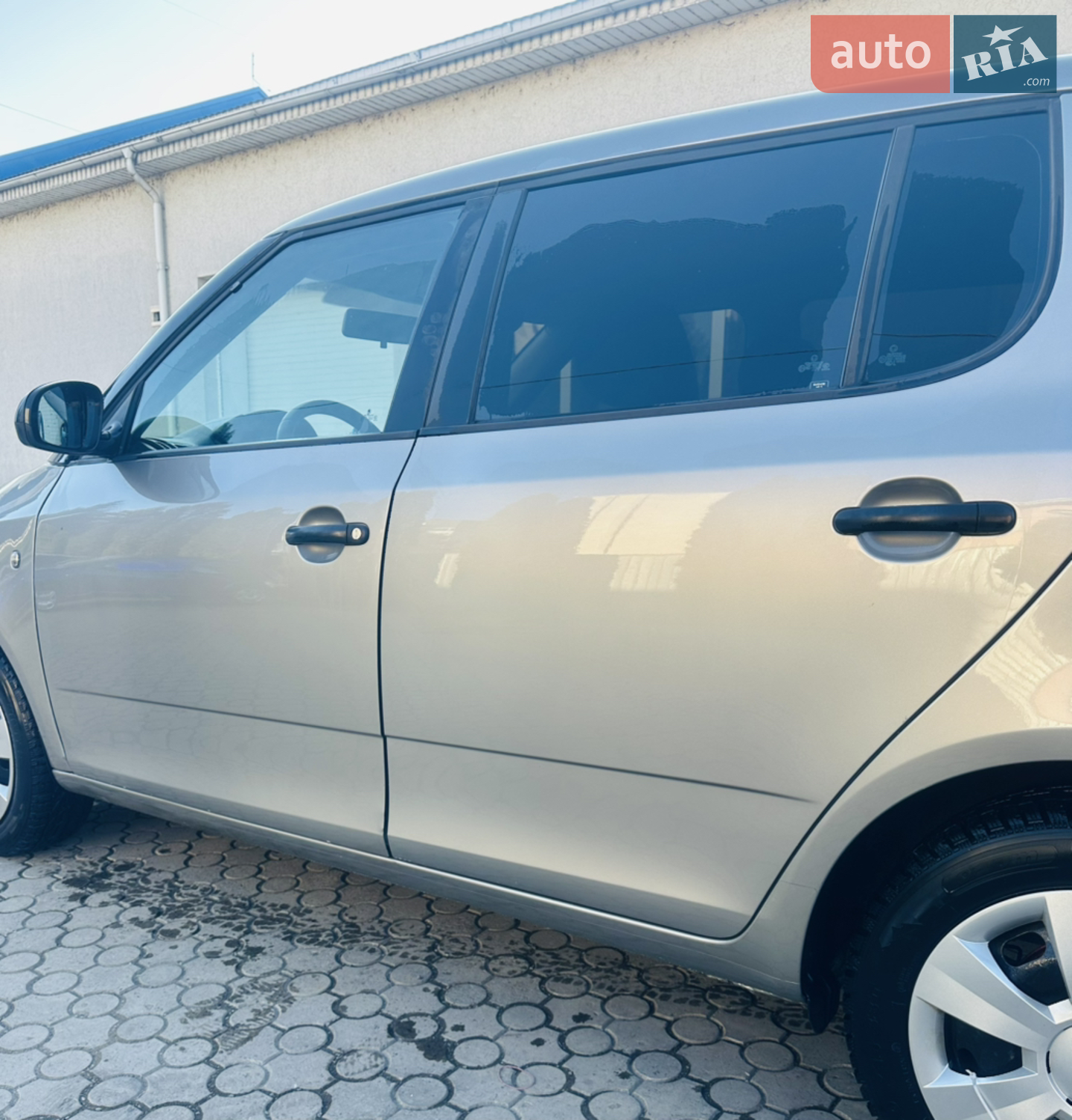 2011 Skoda Fabia - мініатюра 7