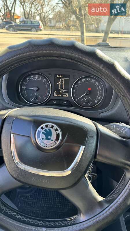 Универсал Skoda Fabia 2011 в Ужгороде