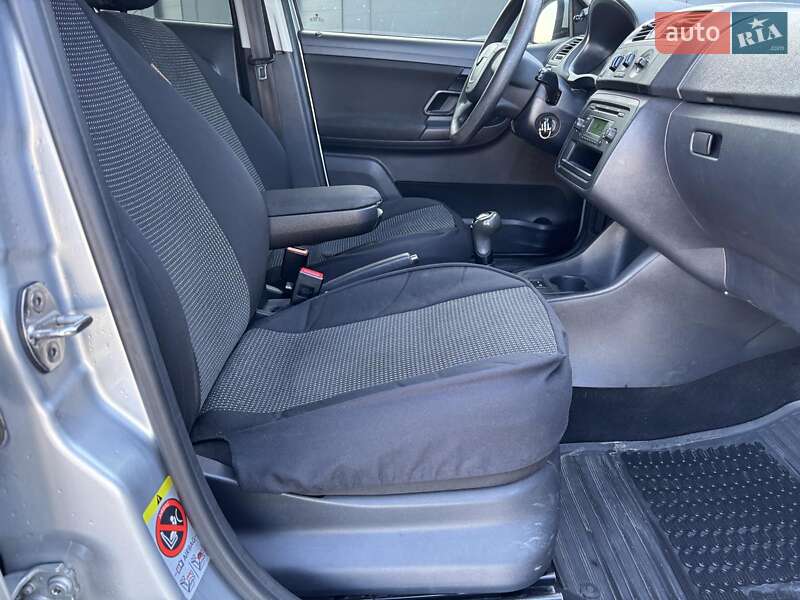 Хэтчбек Skoda Fabia 2011 в Львове