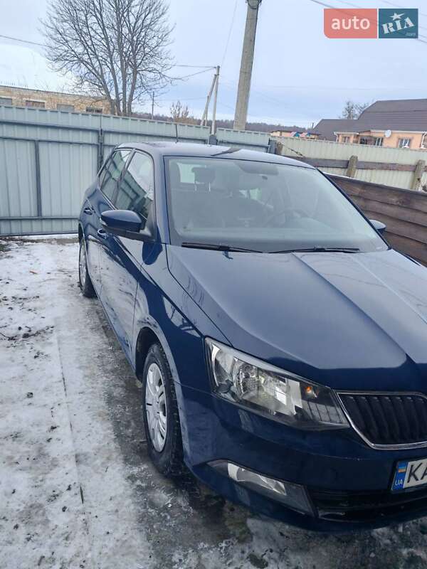Хэтчбек Skoda Fabia 2017 в Киеве