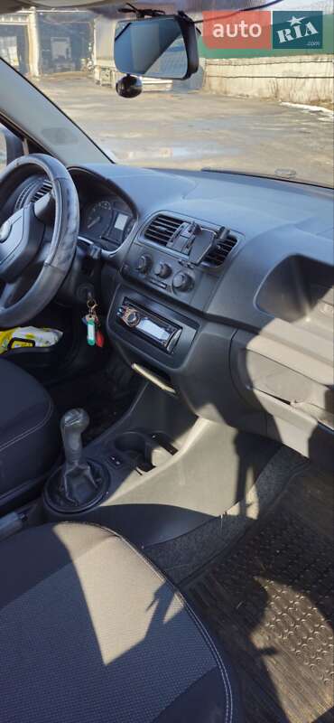 Хэтчбек Skoda Fabia 2010 в Хмельницком