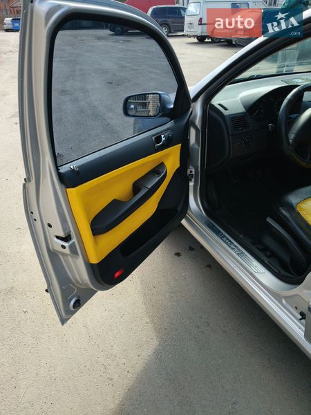 Хэтчбек Skoda Fabia 2002 в Черноморске