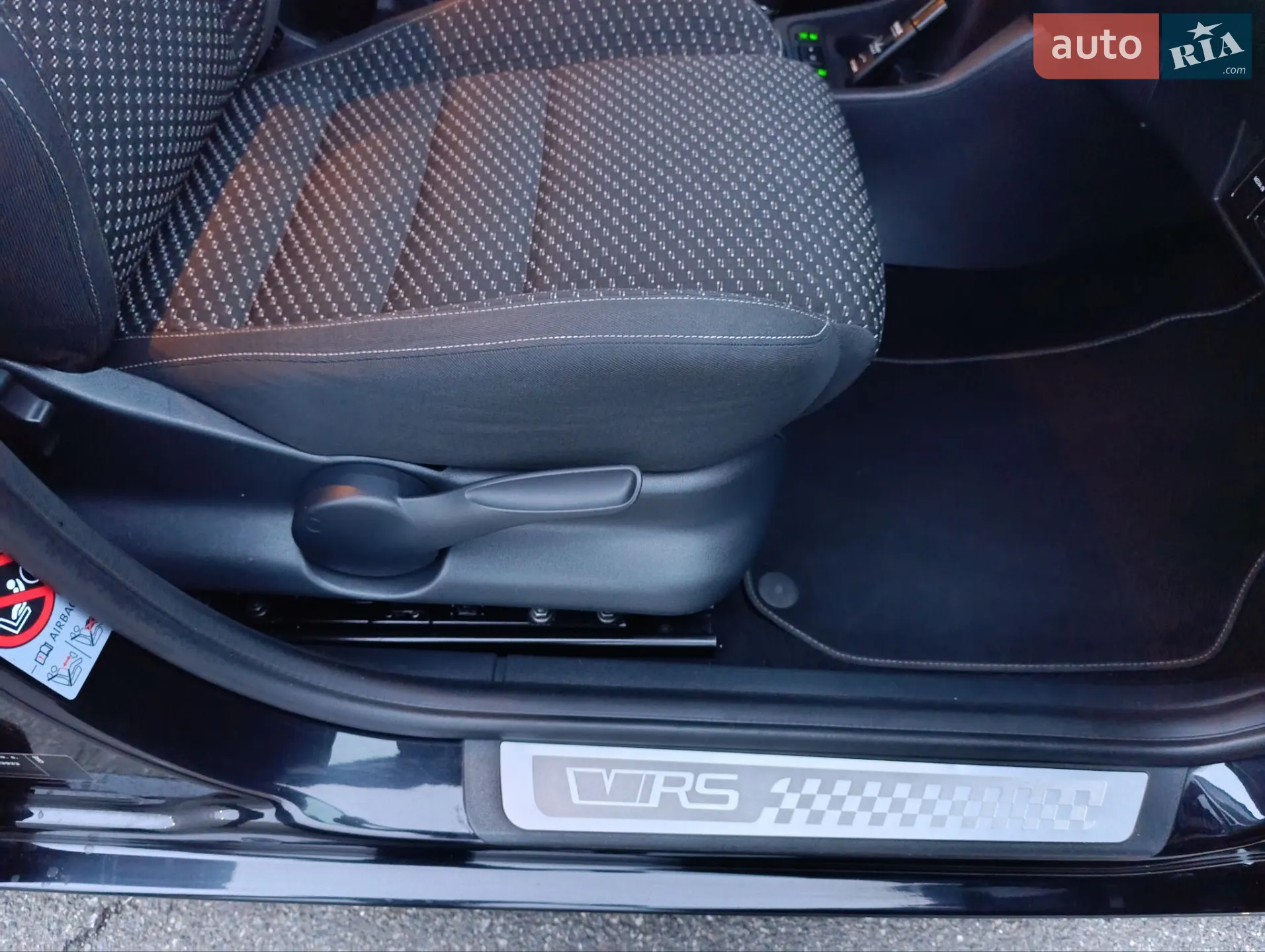 2013 Skoda Fabia - мініатюра 24