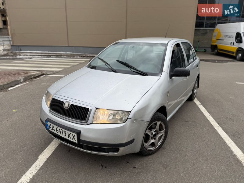 Хэтчбек Skoda Fabia 2002 в Киеве