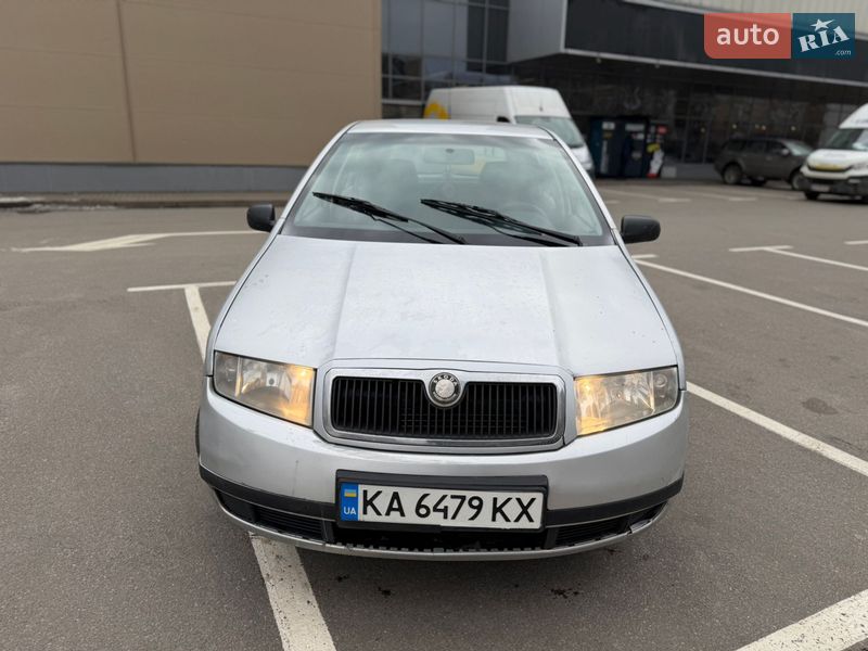Хэтчбек Skoda Fabia 2002 в Киеве