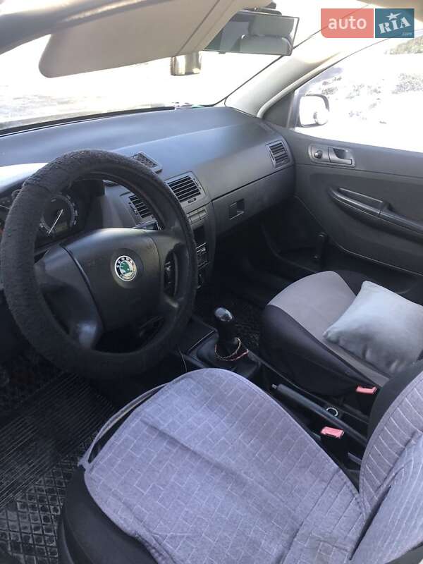 Хэтчбек Skoda Fabia 2007 в Василькове