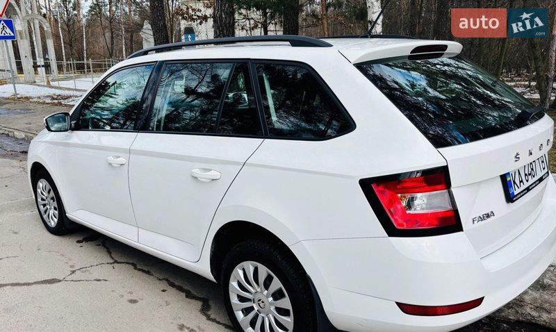 Універсал Skoda Fabia 2021 в Києві