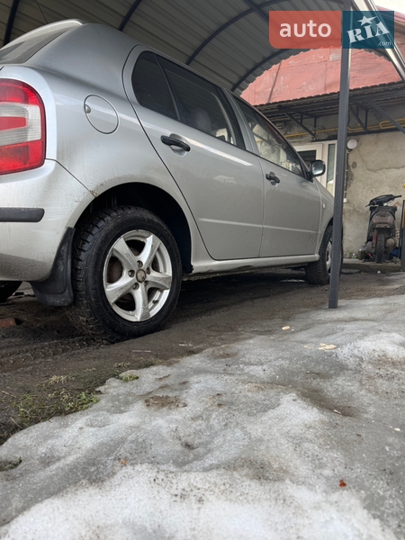 Хэтчбек Skoda Fabia 2006 в Фастове