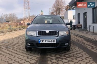 Універсал Skoda Fabia 2006 в Рівному