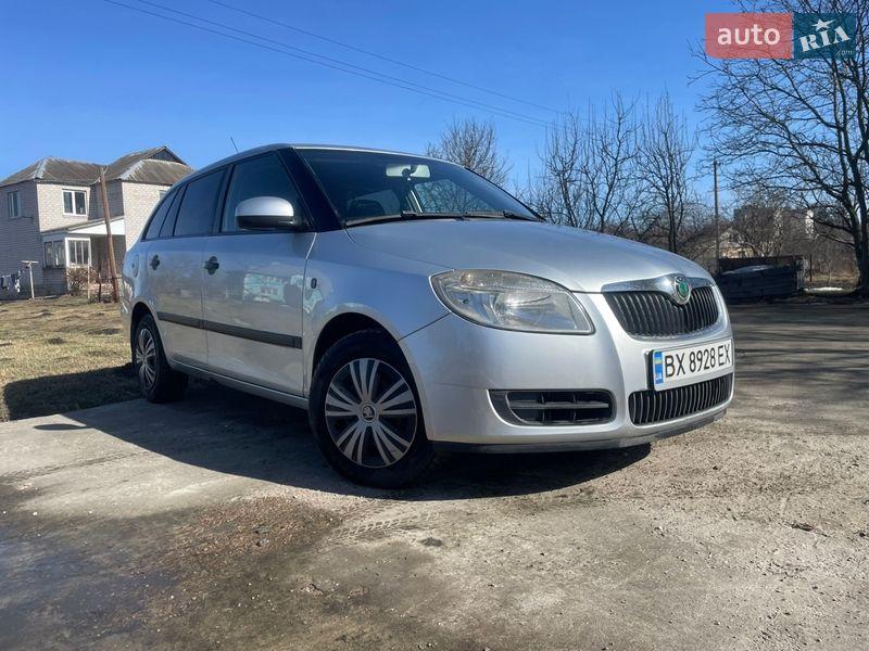 Универсал Skoda Fabia 2009 в Житомире