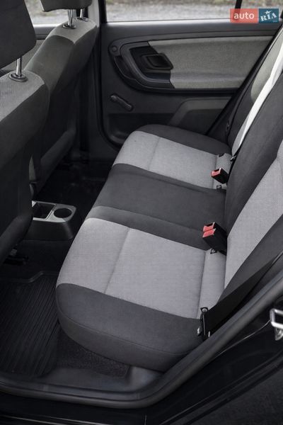 Хэтчбек Skoda Fabia 2009 в Вижнице