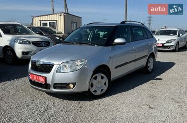 Универсал Skoda Fabia 2010 в Ровно