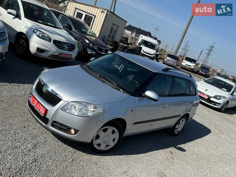 Универсал Skoda Fabia 2010 в Ровно