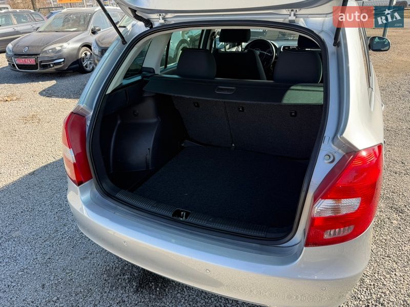 Универсал Skoda Fabia 2010 в Ровно