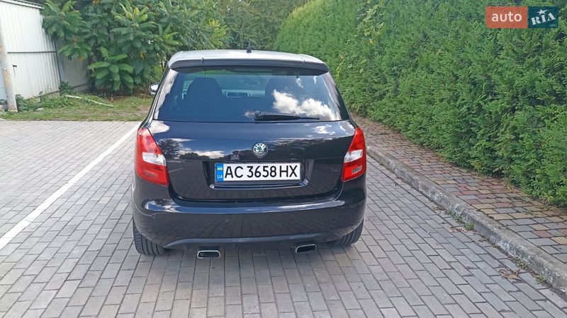Хэтчбек Skoda Fabia 2009 в Луцке