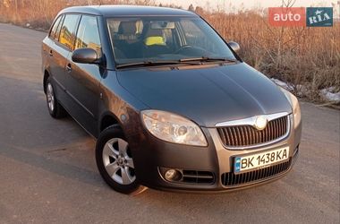 Универсал Skoda Fabia 2008 в Ровно