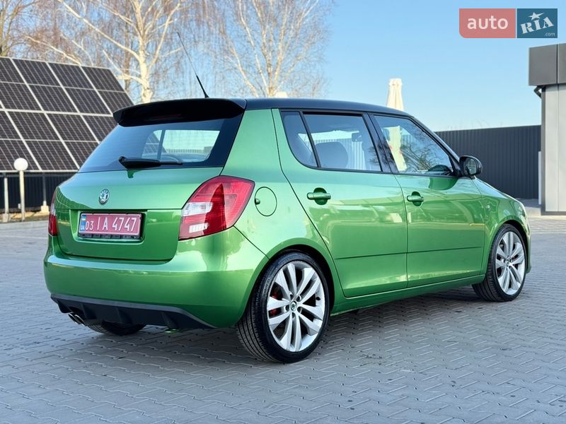 Хэтчбек Skoda Fabia 2011 в Владимире