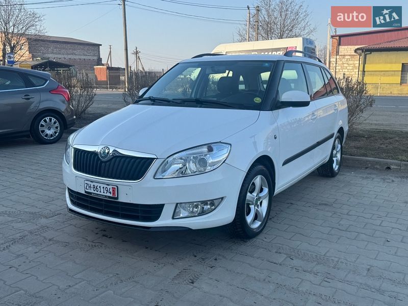 Универсал Skoda Fabia 2011 в Луцке